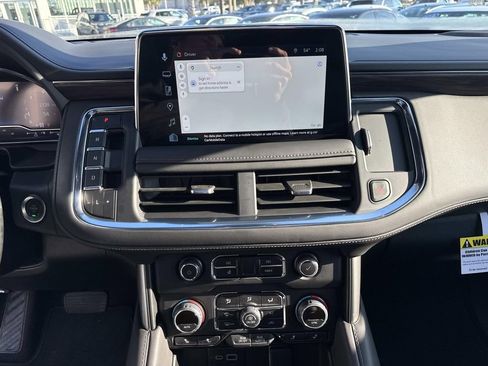 Certified 2024 Chevrolet Tahoe Z71 w/ Luxury Package image 25