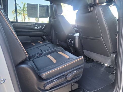 Used 2024 GMC Yukon XL AT4 w/ Technology Package AWD/4WD image 24