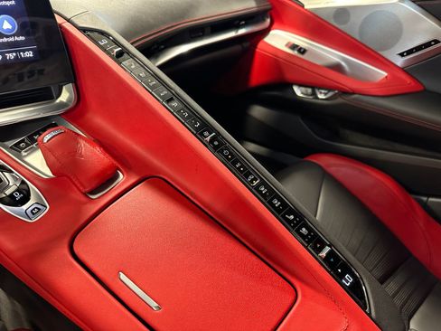 Used 2021 Chevrolet Corvette Stingray Preferred Cpe w/ Z51 Performance Package RWD image 26