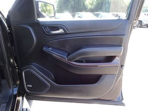 Used 2019 GMC Yukon SLT w/ Graphite Performance Edition RWD image 19