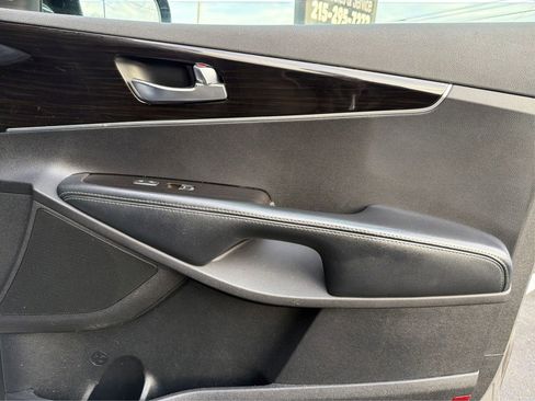 Used 2019 Kia Sorento L image 20