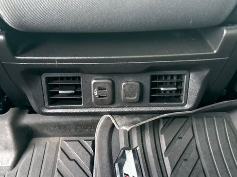 Used 2022 Chevrolet Silverado 1500 RST AWD/4WD image 20