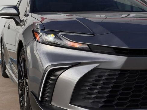 Used 2025 Toyota Camry LE image 26