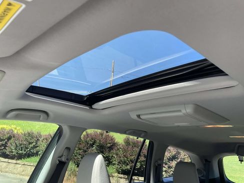 Used 2018 Honda Pilot Touring image 21