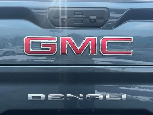 Used 2020 GMC Sierra 2500 Denali w/ Denali Ultimate Package image 18