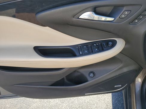 Used 2017 Buick Envision Premium image 20