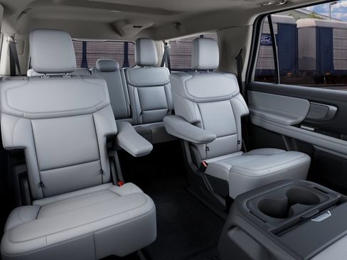 New 2027 Ford Expedition Max Platinum AWD/4WD image 11