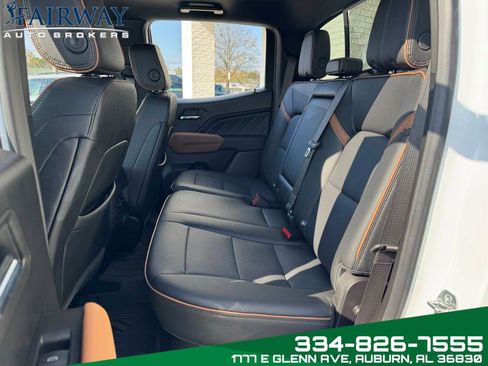Used 2025 GMC Canyon AT4 w/ AT4 Premium Package AWD/4WD image 11