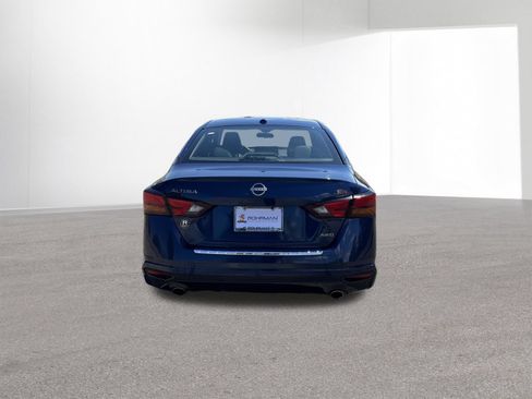 Used 2023 Nissan Altima 2.5 SR w/ SR Premium Package AWD/4WD image 15