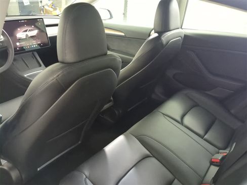 Used 2023 Tesla Model 3 Standard Range image 17