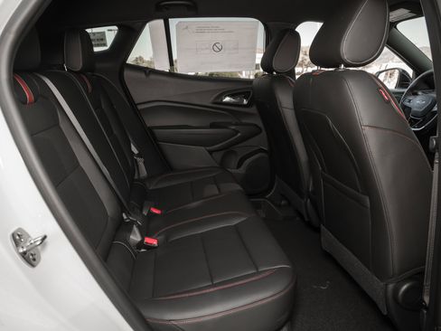 New 2026 Chevrolet Trax RS w/ Driver Confidence Package image 34