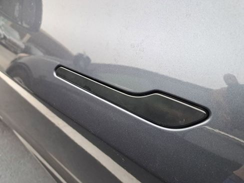 Used 2023 Tesla Model 3 Standard Range image 7