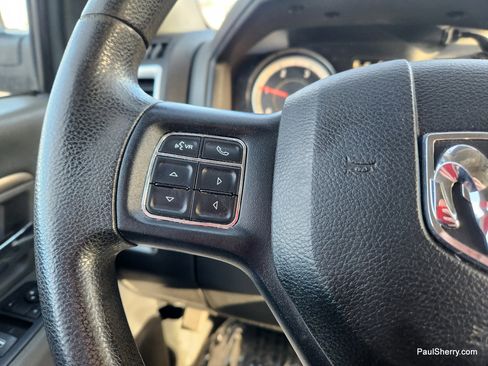 Used 2018 RAM 2500 SLT image 32