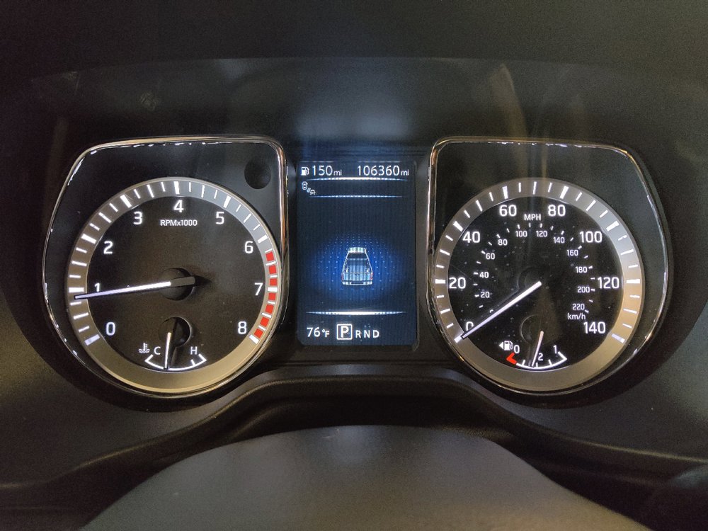 Used 2017 Nissan Titan SV RWD image 23