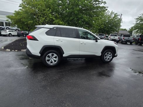 Used 2023 Toyota RAV4 LE AWD/4WD image 8