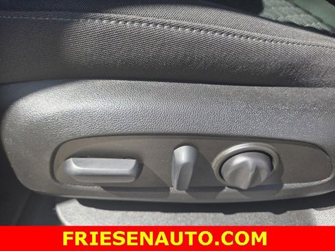 Used 2022 Chevrolet Blazer LT image 11