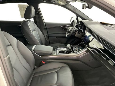 Used 2025 Audi Q7 3.0T Premium Plus AWD/4WD image 14