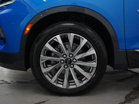 Used 2024 Chevrolet Blazer Premier AWD/4WD image 29