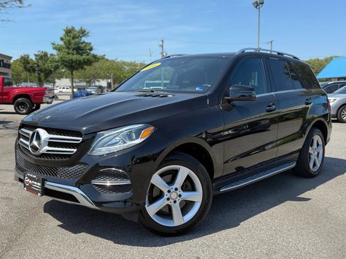 Used 2016 Mercedes-Benz GLE 350 4MATIC w/ Premium Package image 2