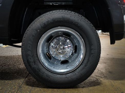 New 2026 RAM 3500 Tradesman AWD/4WD image 31