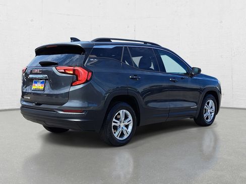 Used 2018 GMC Terrain SLE w/ Driver Convenience Package FWD image 5