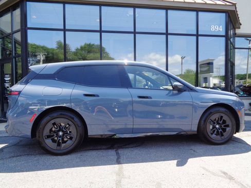 Used 2026 BMW iX xDrive60 w/ Executive Package AWD/4WD image 4
