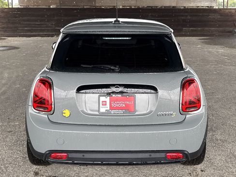 Used 2022 MINI Cooper SE FWD image 4