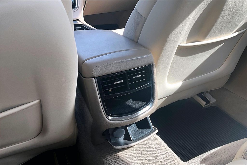 Used 2015 Cadillac CTS Luxury RWD image 35