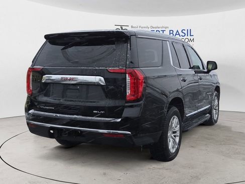 Used 2021 GMC Yukon SLT w/ SLT Premium Package image 5