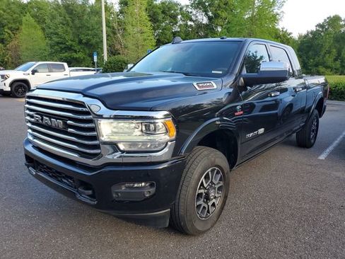 Used 2022 RAM 3500 Limited AWD/4WD image 2