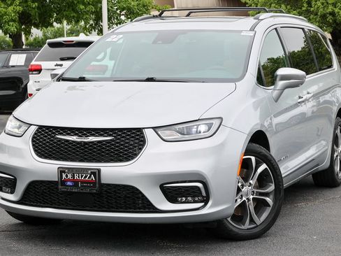 Used 2022 Chrysler Pacifica Pinnacle AWD/4WD image 20