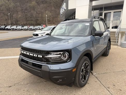 New 2025 Ford Bronco Sport Outer Banks w/ Outer Banks Tech Package+ image 3