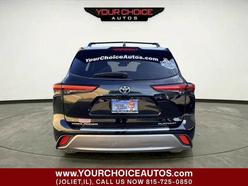 Used 2023 Toyota Highlander Platinum FWD image 5