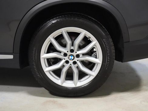 Used 2023 BMW X5 xDrive40i w/ Executive Package AWD/4WD image 37