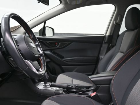 Used 2023 Subaru Crosstrek 2.0i Premium image 17