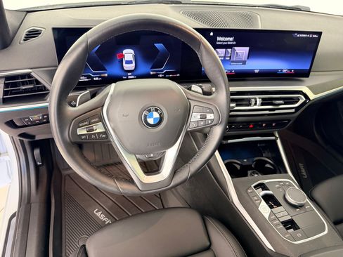 Used 2024 BMW 330i xDrive Sedan AWD/4WD image 4