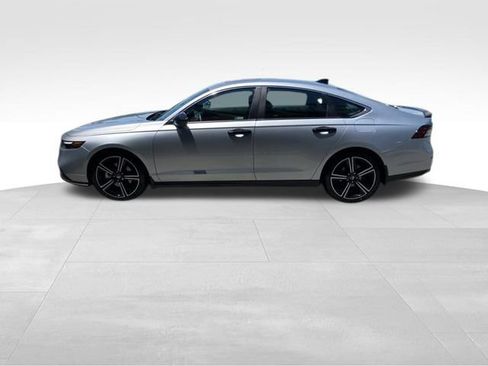 Certified 2025 Honda Accord Sport image 17