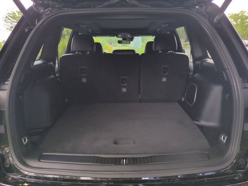 Certified 2025 Jeep Grand Cherokee Limited RWD image 36