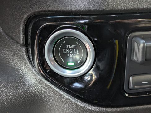 Certified 2023 GMC Sierra 1500 SLE image 25