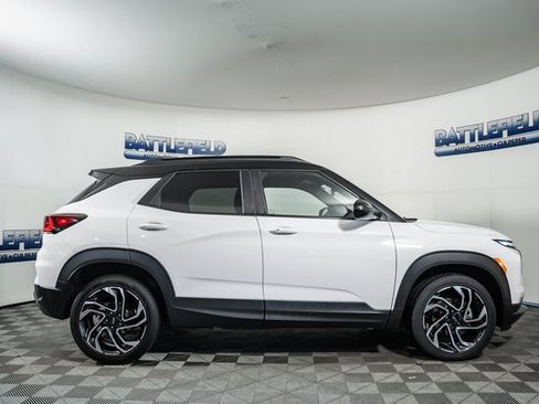 Used 2024 Chevrolet TrailBlazer RS image 12