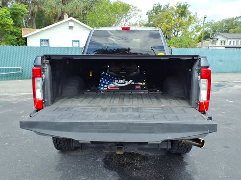 Used 2019 Ford F250 XLT w/ XLT Premium Package AWD/4WD image 18