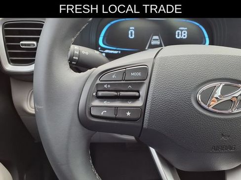 Used 2026 Hyundai Venue SEL FWD image 22