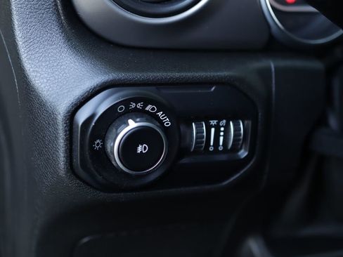 Used 2019 Jeep Wrangler Sport AWD/4WD image 10