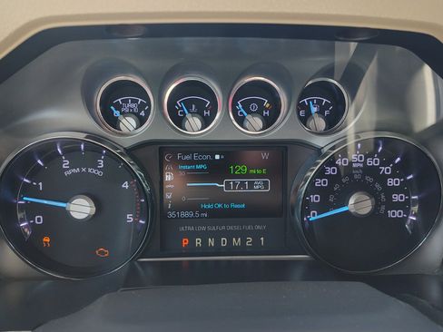 Used 2013 Ford F250 Lariat w/ Chrome Pkg AWD/4WD image 34