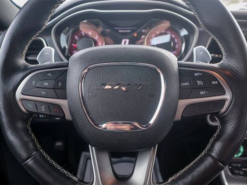 Used 2015 Dodge Challenger SRT Hellcat image 11