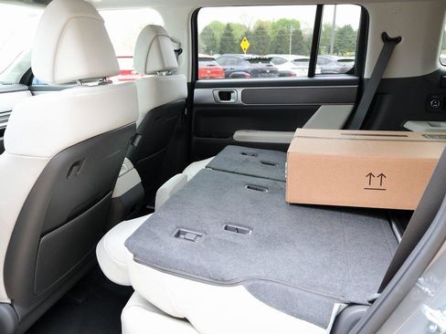 New 2025 Hyundai Santa Fe SEL image 19