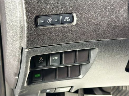 Used 2016 Nissan Rogue S image 10