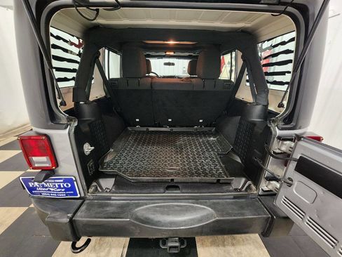 Used 2015 Jeep Wrangler Unlimited Sport w/ Connectivity Group image 17