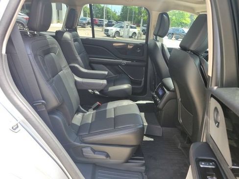 Certified 2024 Lincoln Aviator Reserve w/ Jet Package AWD/4WD image 11