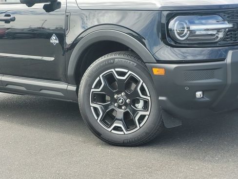 New 2025 Ford Bronco Sport Outer Banks w/ Outer Banks Tech Package+ AWD/4WD image 2